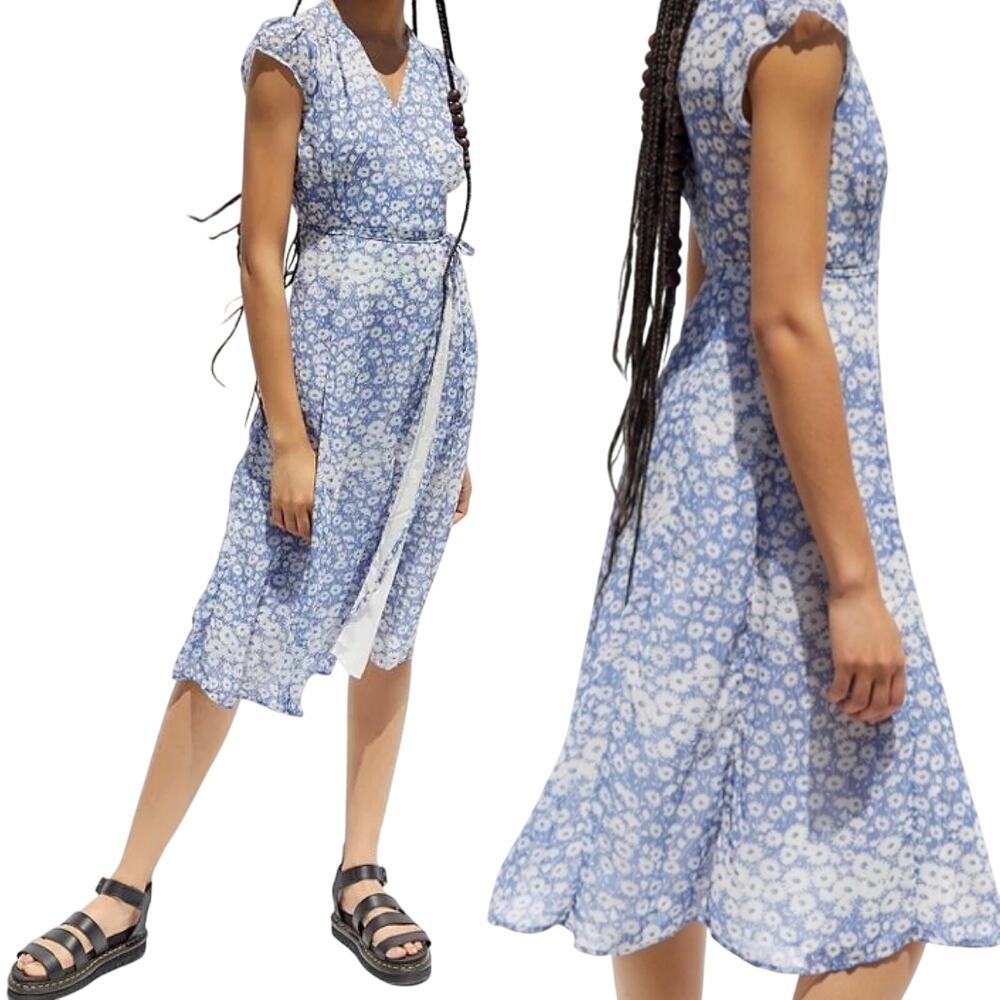 Urban Outfitters Jessica Cap Sleeve Midi Dress Floral Print Blue White NEW M
